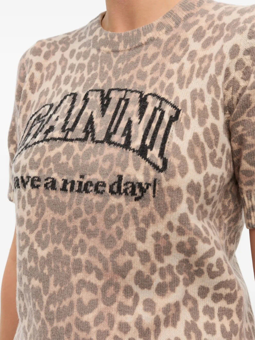 GANNI – T-shirt en mélange de laine à imprimé léopard